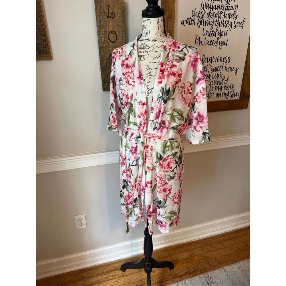 Show Me Your Mumu Women's Brie Floral Tie Belt Half Sleeve Robe Pink OS